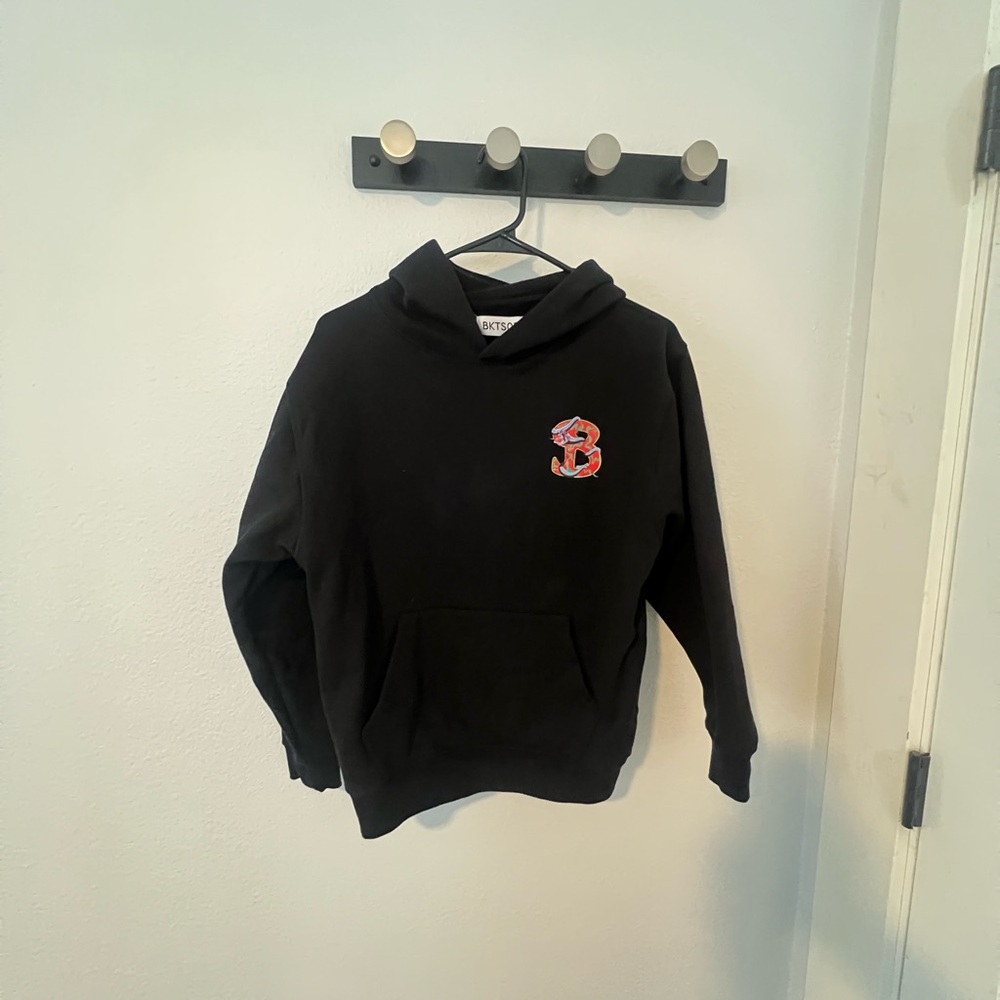 Black BKTSQD bucketsquad Hoodie Sweater with Small Red Logo YOUTH XL